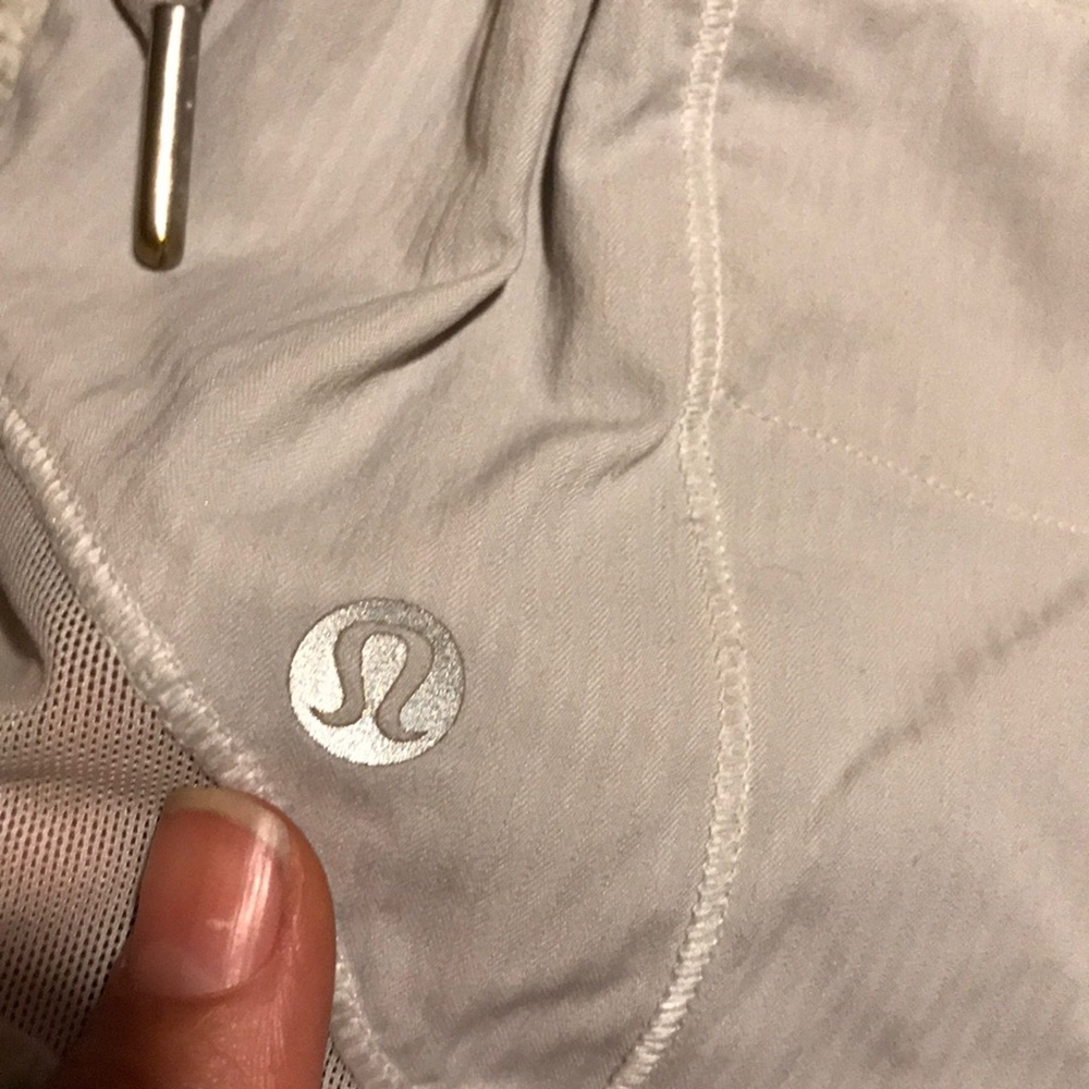 Lululemon..! - Picture 3 of 6